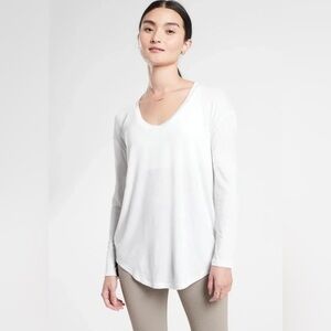 Athleta Cloudlight Stratus Top